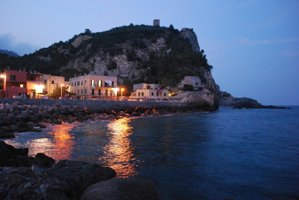 Les Agrumes Varigotti Exterior foto